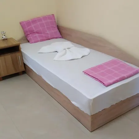 гардън бийч - недялкови Appartement