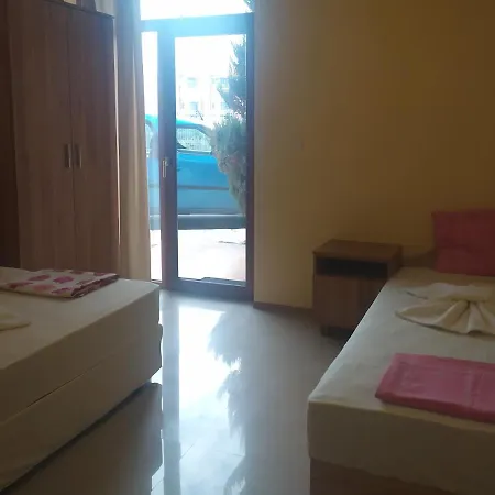 гардън бийч - недялкови Appartement *