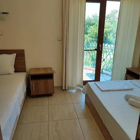 гардън бийч - недялкови Appartement