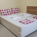 гардън бийч - недялкови Apartment Sosopol