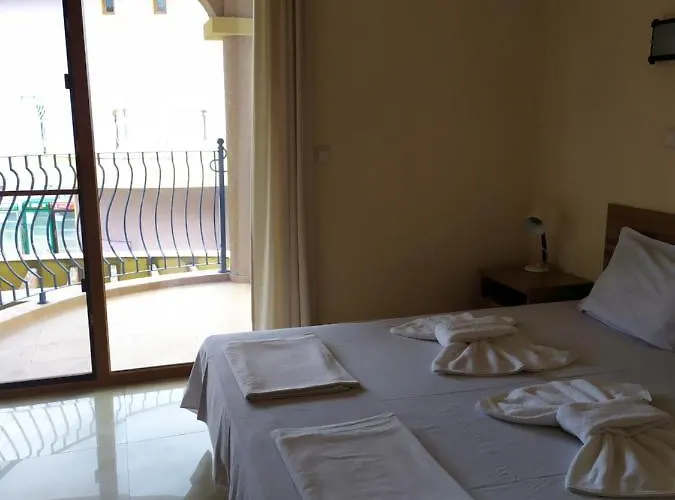 гардън бийч - недялкови Apartamento *